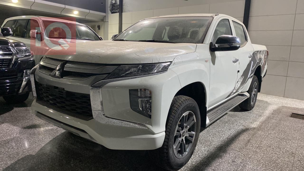 میتسوبیشی L200